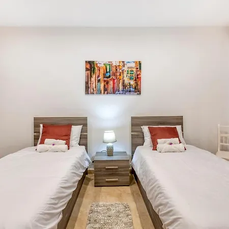 דירה Townhouse - Hosted By Sweetstay